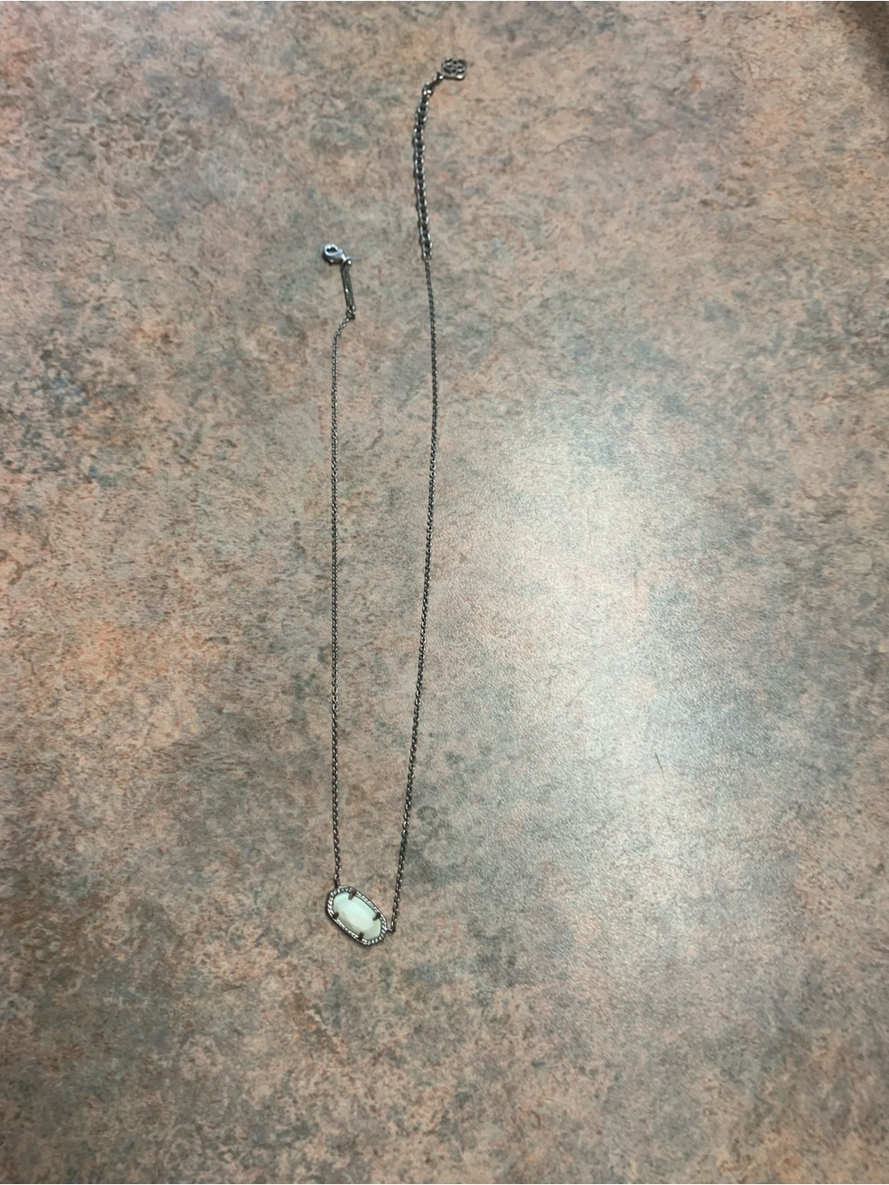 Kendra Scott
Necklace